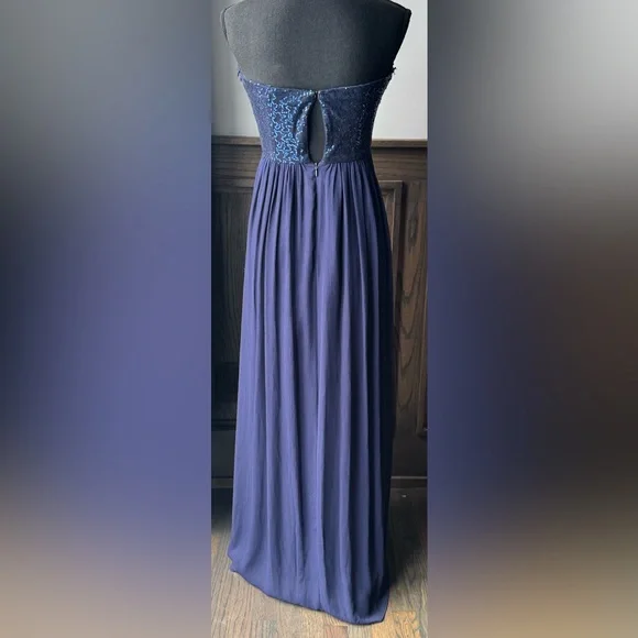 BCBG Paris navy strapless sequin top gown. Size 4 - Picture 7 of 11